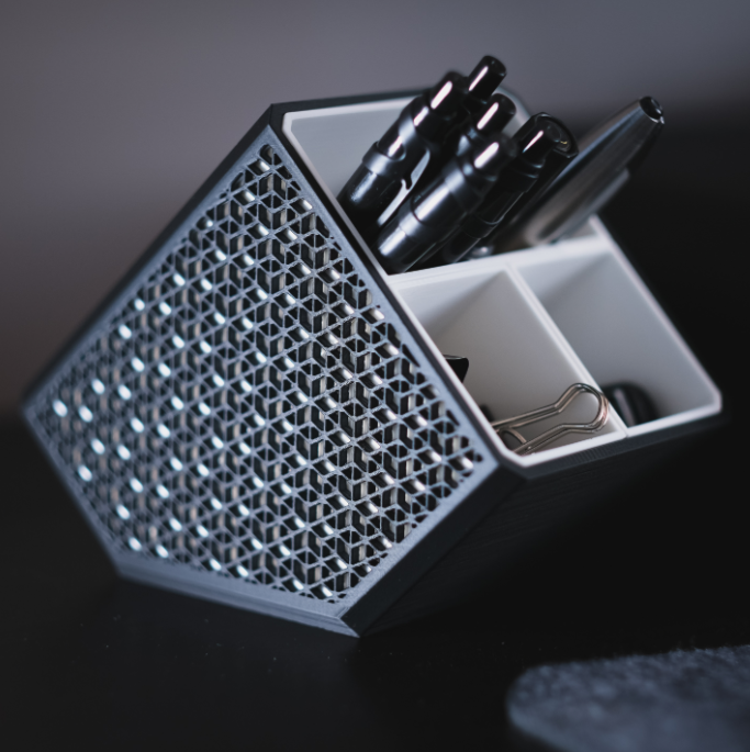 LayerStory Geometric Luxe Desk Organizer – Designer Pen & Accessory Holder